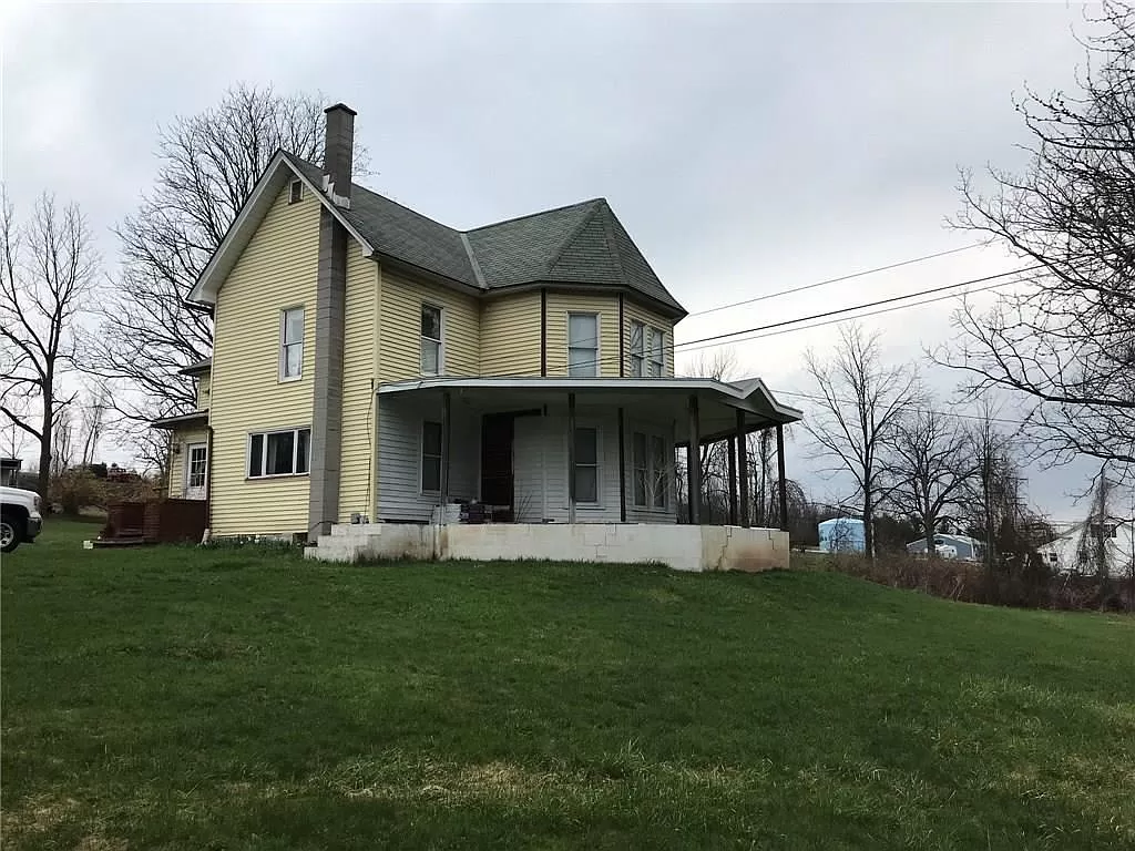 Fixer upper 1875 Victorian Farmhouse